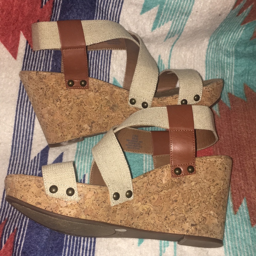 Worn once lucky brand Marla shoes - Picture 4 of 7
